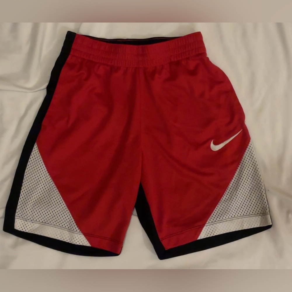 COPY - Nike men’s shorts size small
